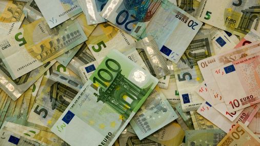 Fonduri nerambursabile 100%, pentru afaceri non-agricole! Vezi când se deschid și ce poți cu face banii